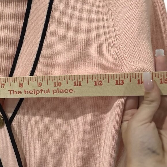 V neck Knitted dress with pockets - Picture 2 of 5